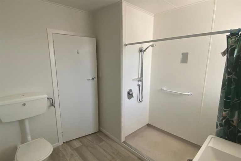 Photo of property in 2/408 Avenue Road West, Hastings, 4122