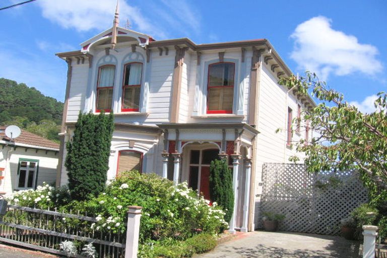 Photo of property in 6 Stafford Street, Mount Victoria, Wellington, 6011