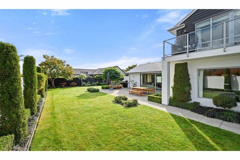 Photo of property in 12 Springwater Avenue, Northwood, Christchurch, 8051