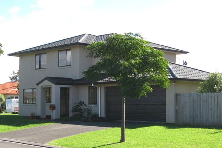 Photo of property in 2 Tollana Road, Te Atatu Peninsula, Auckland, 0610