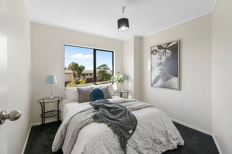 Photo of property in 3/24 Eastglen Road, Glen Eden, Auckland, 0602