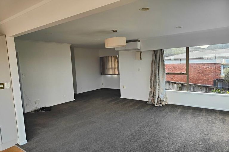 Photo of property in 1/61 Forrest Hill Road, Milford, Auckland, 0620