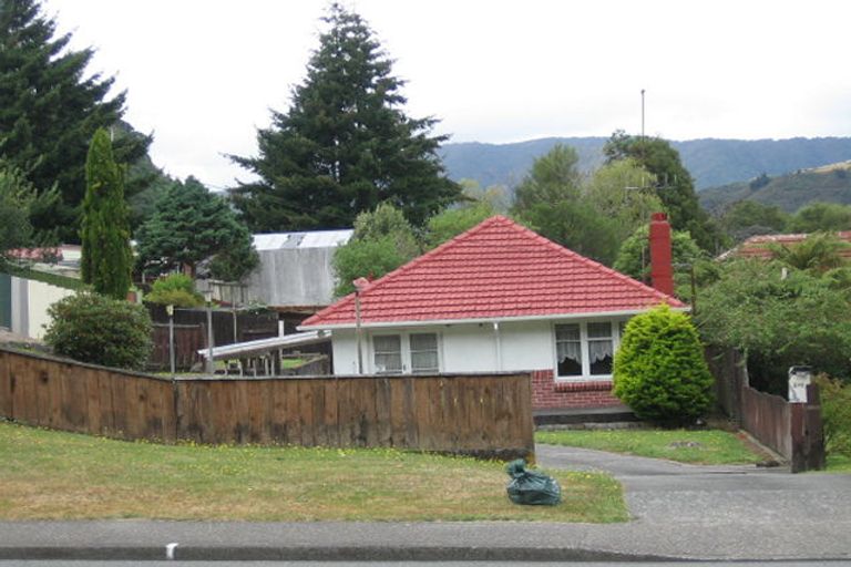 Photo of property in 210 Akatarawa Road, Birchville, Upper Hutt, 5018