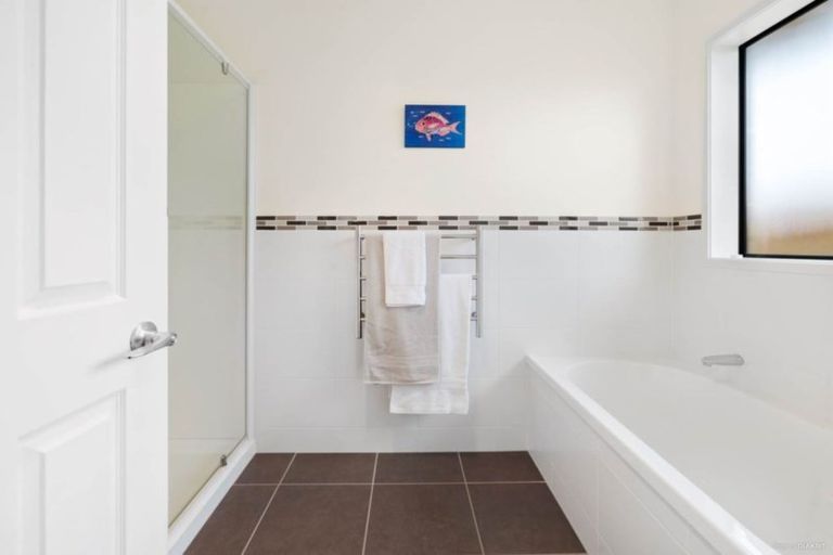 Photo of property in 38 Twomey Drive, Pukekohe, 2120