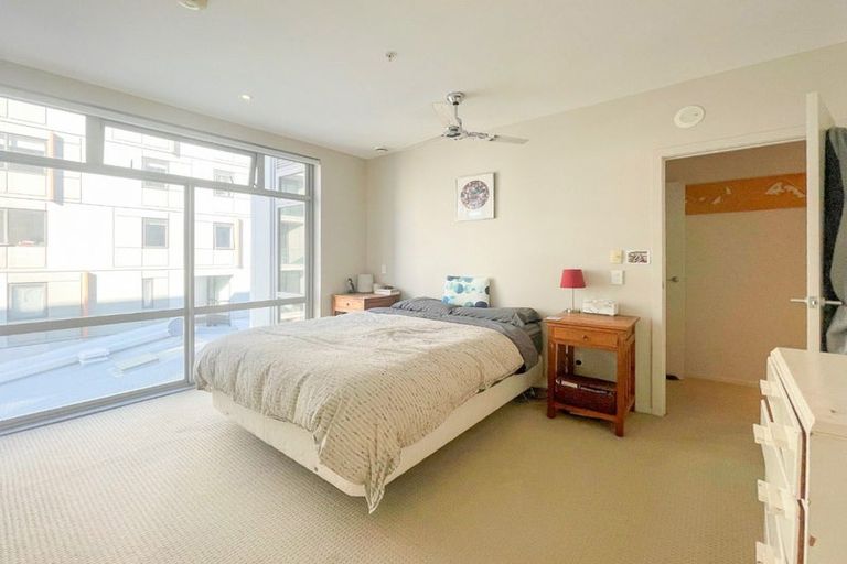 Photo of property in Trinity Apartments, 605/19 College Street, Te Aro, Wellington, 6011