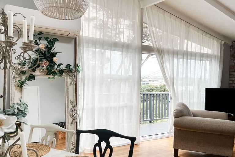 Photo of property in 84 Millbrook Road, Henderson, Auckland, 0612