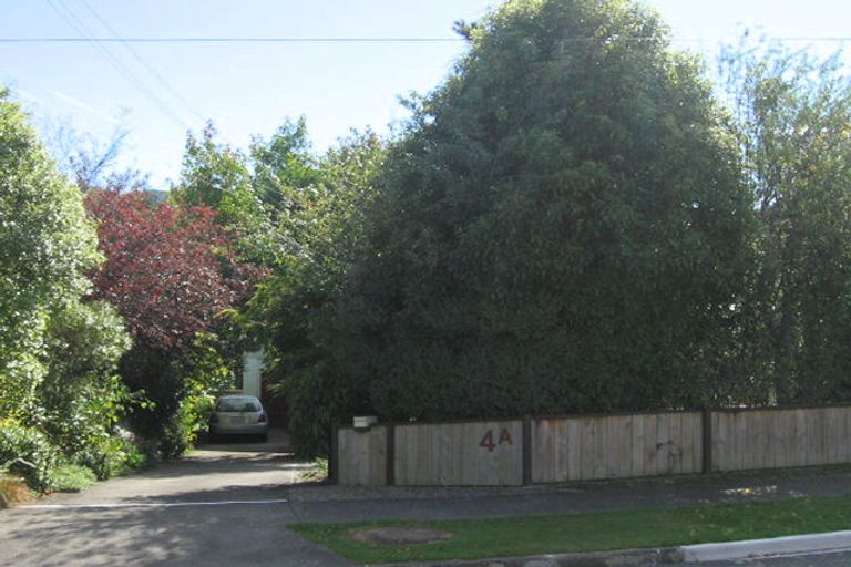 Photo of property in 4a Dowling Grove, Silverstream, Upper Hutt, 5019