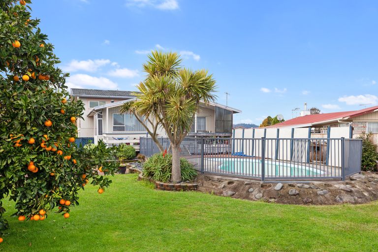 Photo of property in 25 Rata Avenue, Edgecumbe, 3120