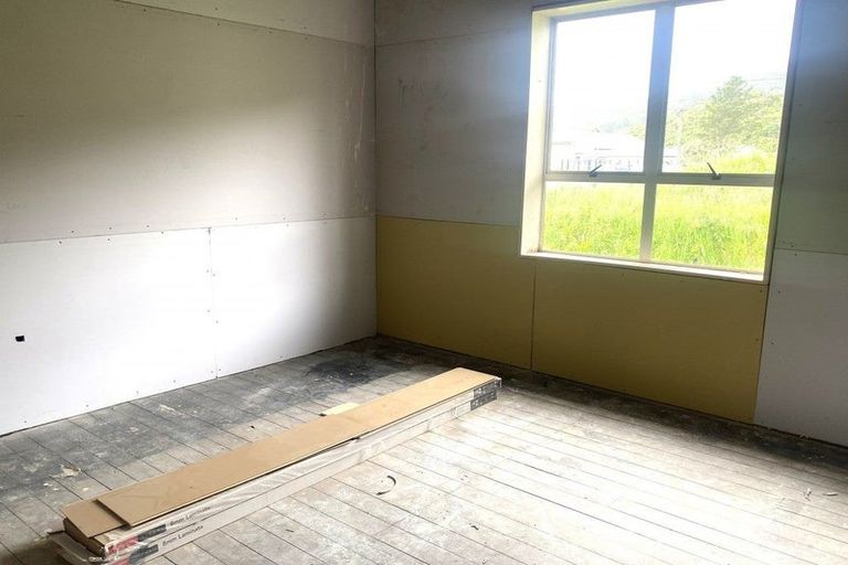 Photo of property in 9 Newcastle Street, Cobden, Greymouth, 7802