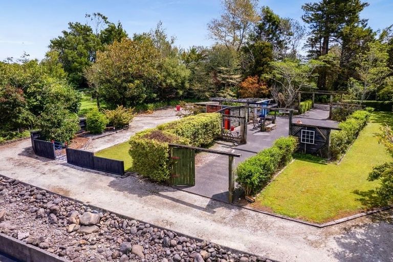 Photo of property in 1283 Mangorei Road, Mangorei, New Plymouth, 4371