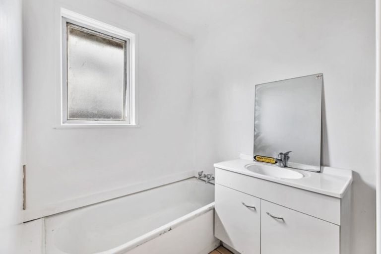 Photo of property in 27 Prangley Avenue, Mangere, Auckland, 2022