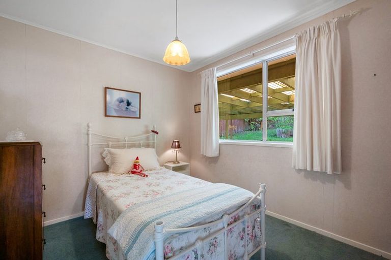 Photo of property in 29 Sequoia Place, Sunnynook, Auckland, 0620