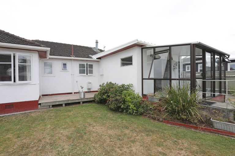 Photo of property in 35 Churchill Avenue, Feilding, 4702