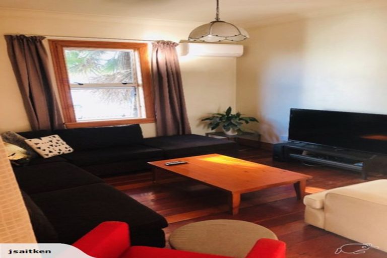 Photo of property in 33-33a Onehunga Mall, Onehunga, Auckland, 1061