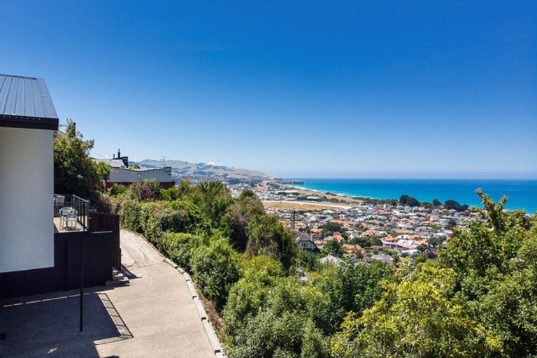 Photo of property in 34 Seaview Terrace, Kew, Dunedin, 9012