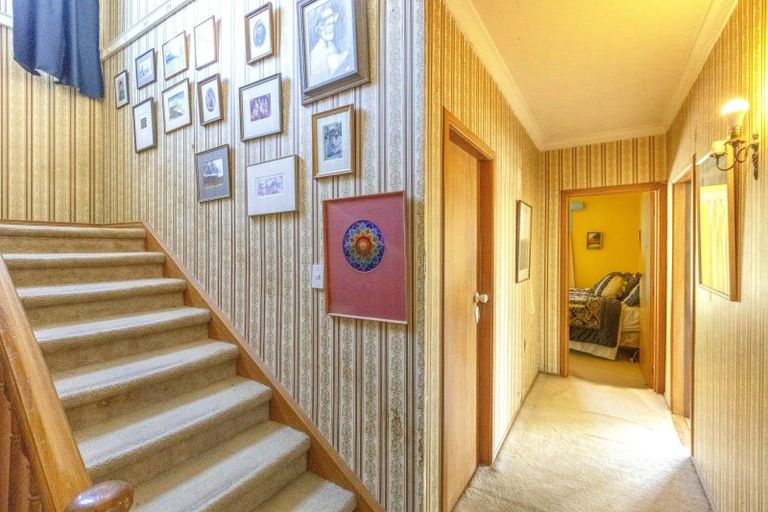 Photo of property in 11 Cook Street, Waipukurau, 4200