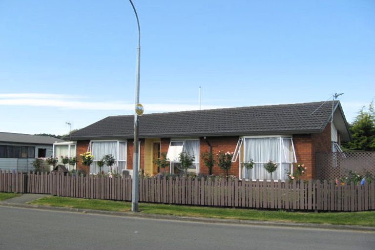 Photo of property in 2 Glenbyre Place, Bromley, Christchurch, 8062