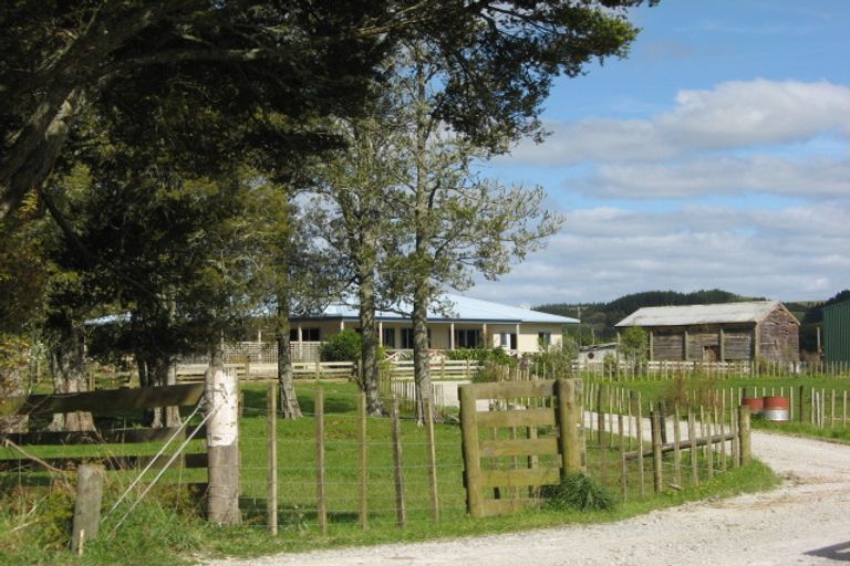 Photo of property in 377 Kaipara Flats Road, Kaipara Flats, Warkworth, 0981