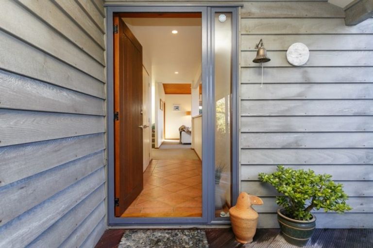 Photo of property in 22 Ewing Grove, Acacia Bay, Taupo, 3330