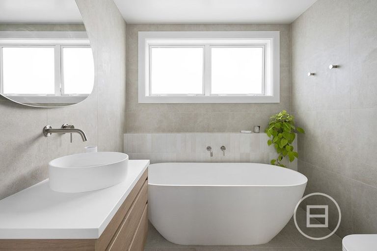 Photo of property in 15 Church Street, Northcote Point, Auckland, 0627