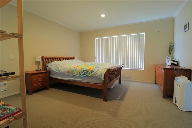 Photo of property in 7 Seresin Crescent, Flat Bush, Auckland, 2016