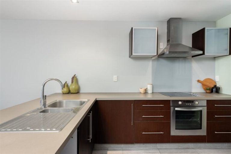 Photo of property in 2-06/424 Maunganui Road, Mount Maunganui, 3116