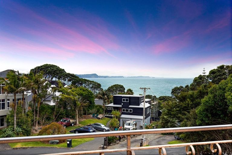 Photo of property in 70 Duncansby Road, Stanmore Bay, Whangaparaoa, 0932