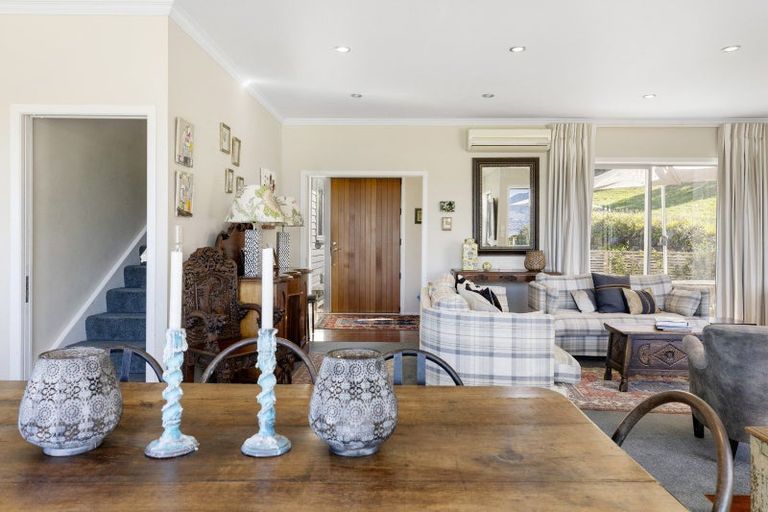 Photo of property in 10 Wakeman Road, Acacia Bay, Taupo, 3330