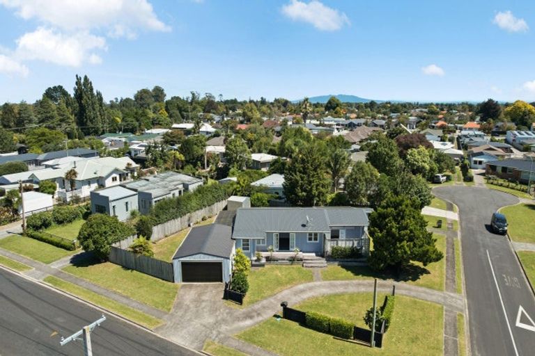 Photo of property in 18 Richmond Street, Cambridge, 3434