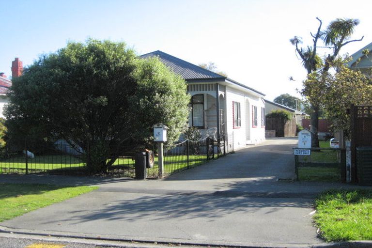 Photo of property in 2/9 Defoe Place, Waltham, Christchurch, 8023