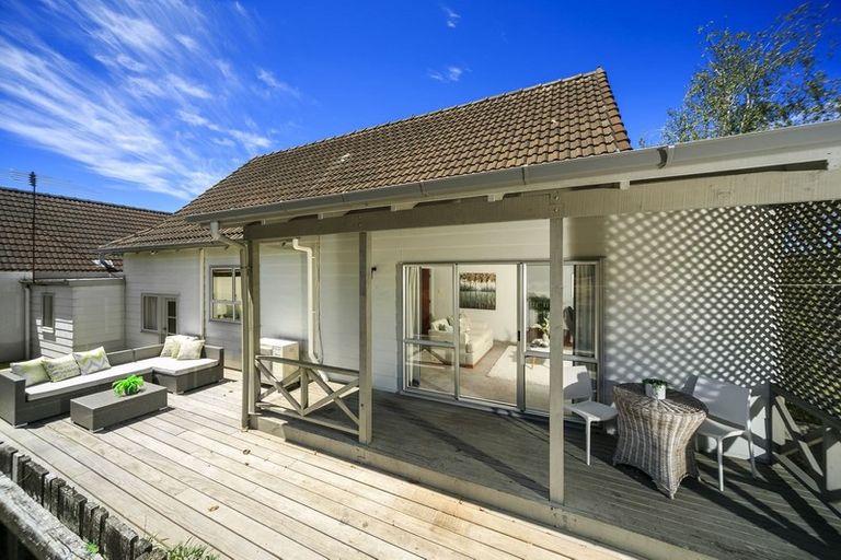 Photo of property in 1/83 John Downs Drive, Browns Bay, Auckland, 0630