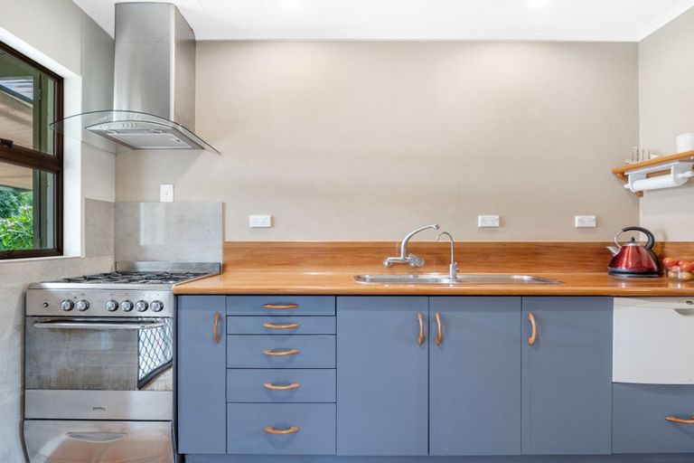 Photo of property in 10 Heron Crescent, Katikati, 3129