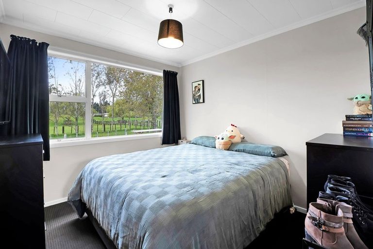 Photo of property in 10 Karaka Street, Inglewood, 4330