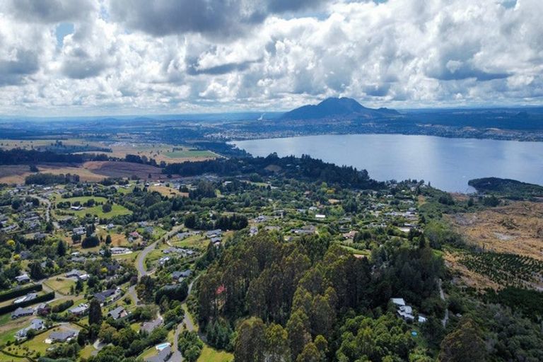 Photo of property in 6 Grandview Lane, Acacia Bay, 3385