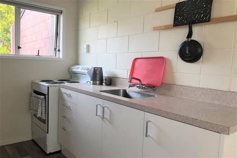 Photo of property in 1 Kenton Lane, Mangere, Auckland, 2022