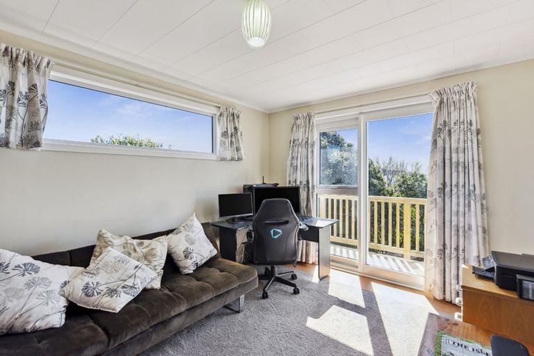 Photo of property in 7 Nuhaka Place, Paraparaumu Beach, Paraparaumu, 5032