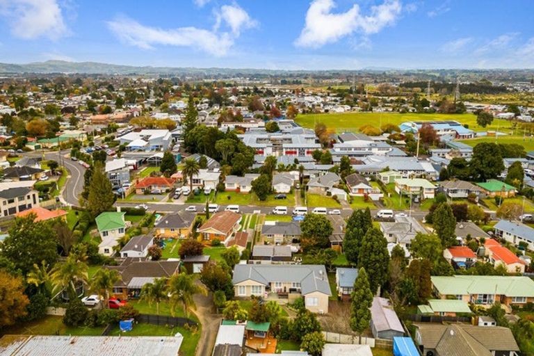 Photo of property in 65 Rosehill Drive, Rosehill, Papakura, 2113