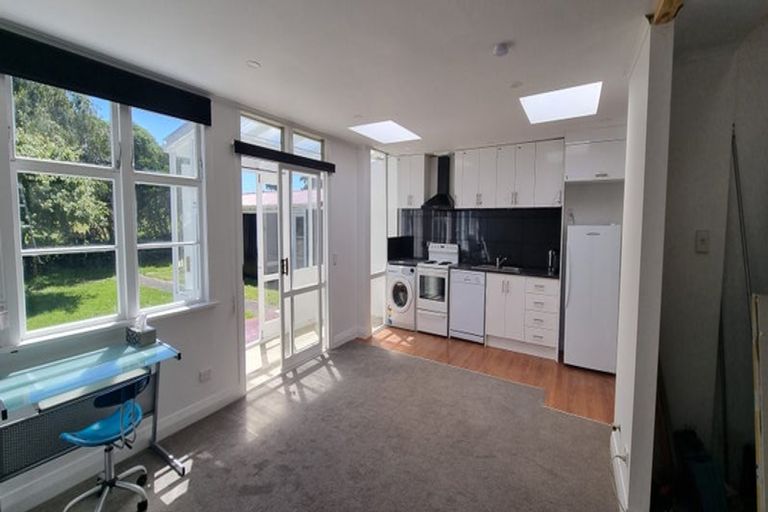 Photo of property in 24 Monorgan Road, Strathmore Park, Wellington, 6022