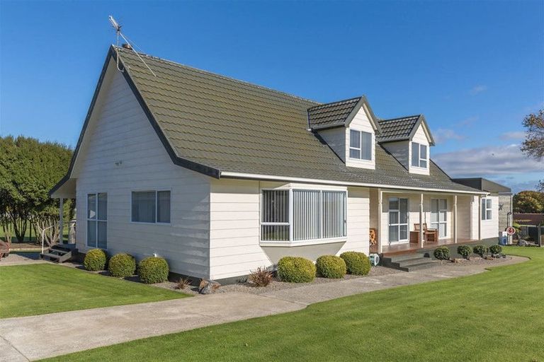 Photo of property in 16 Ryder Crescent, Levin, 5510