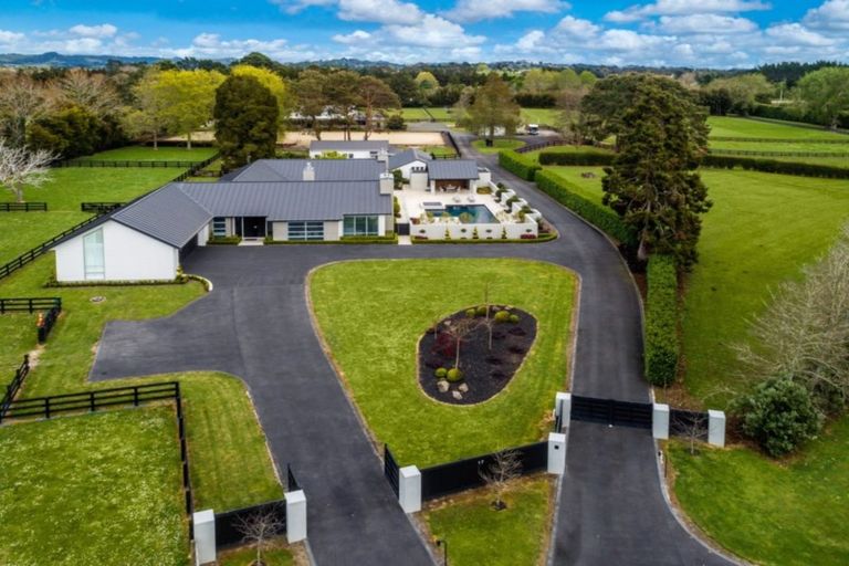 Photo of property in 17 Brookvale Lane, Taupaki, Henderson, 0782