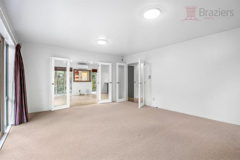 Photo of property in 29 Straven Road, Riccarton, Christchurch, 8011