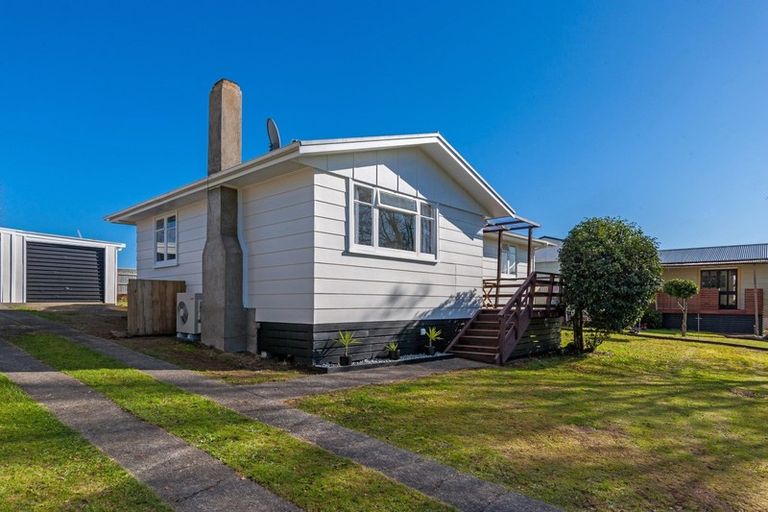 Photo of property in 229 Balmoral Drive, Tokoroa, 3420