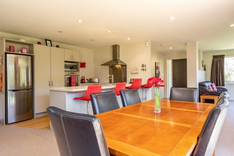 Photo of property in 12 Tararua Close, Aotea, Porirua, 5024