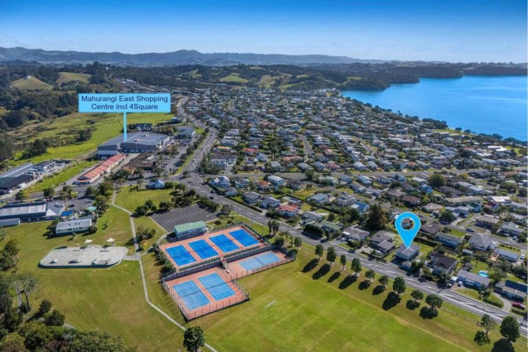 Photo of property in 309 Mahurangi East Road, Snells Beach, 0920