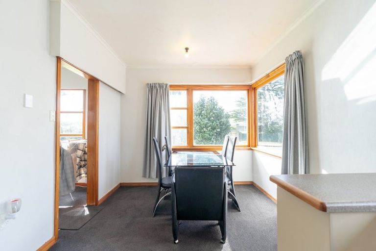Photo of property in 2 Gloucester Street, Takaro, Palmerston North, 4412