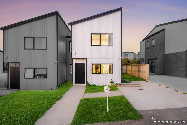 Photo of property in 37a Crestview Rise, Papakura, 2110