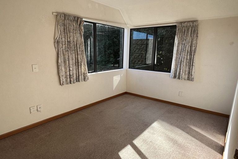 Photo of property in 9a Phoenix Avenue, Hokowhitu, Palmerston North, 4410