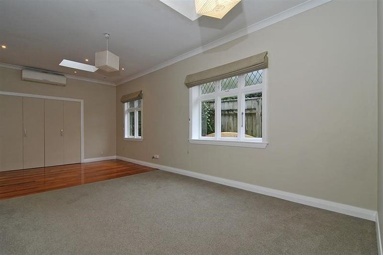Photo of property in 41 Waikowhai Street, Ngaio, Wellington, 6035