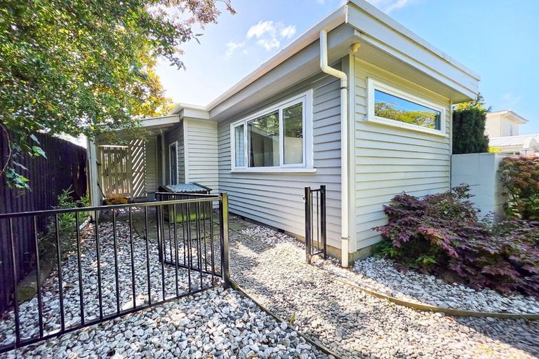 Photo of property in 6 Travis Road, Burwood, Christchurch, 8083