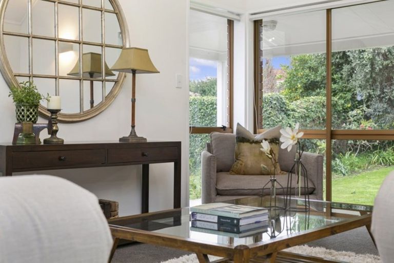 Photo of property in 37 Pah Street, Matua, Tauranga, 3110